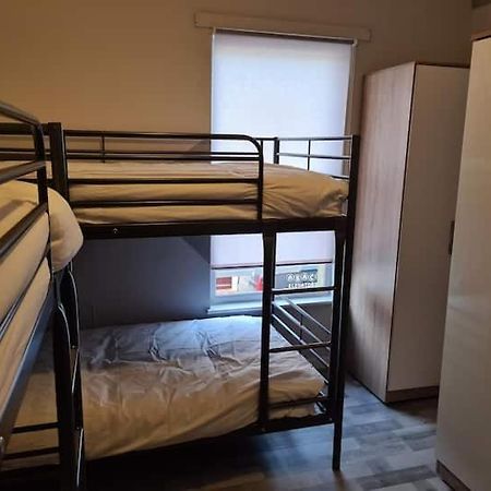 Next To Liverpool Stadium Apartment Ngoại thất bức ảnh